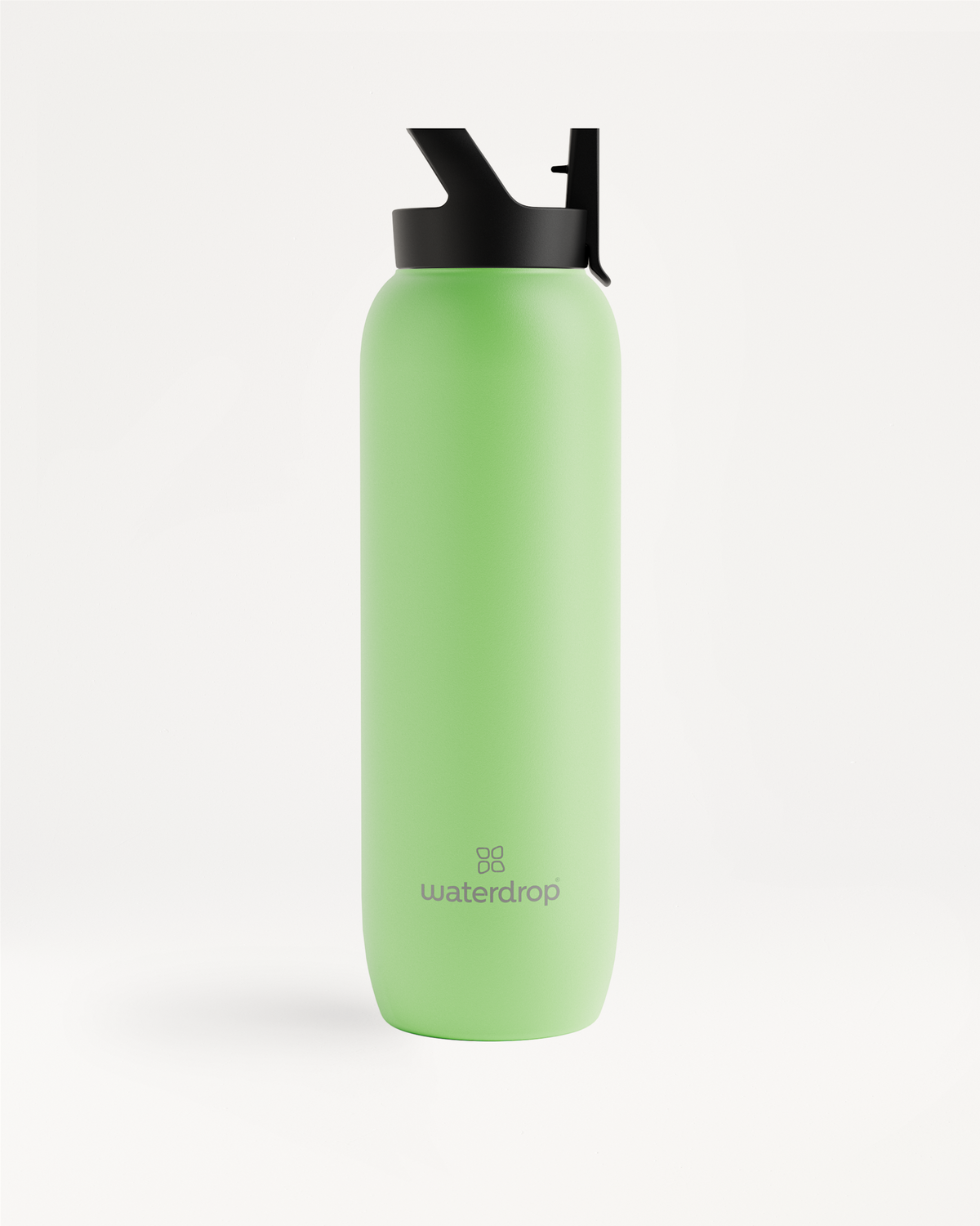 All-Purpose Thermo · Straw Lid: Green water bottle with black lid, double-walled stainless steel, keeps drinks cold for 24 hours, compatible with various lids.