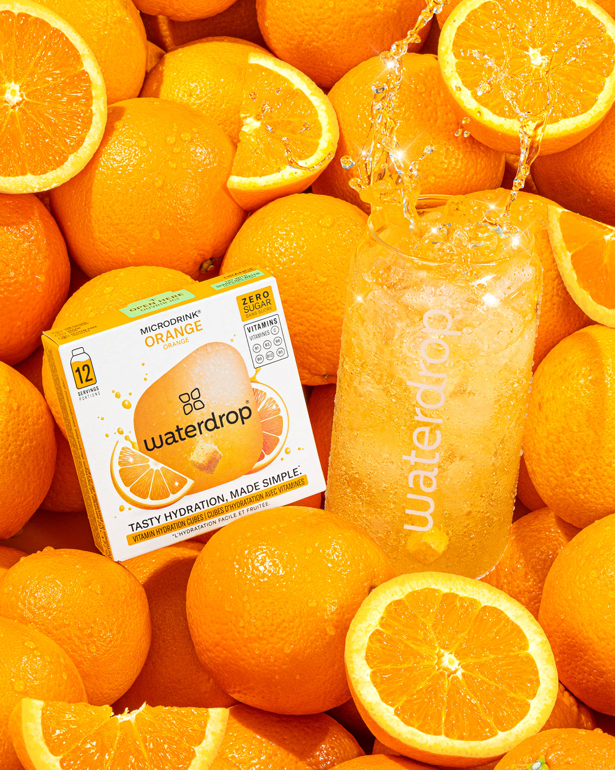 Cola Orange Set 3+1 with fresh oranges and fizzing drink.
