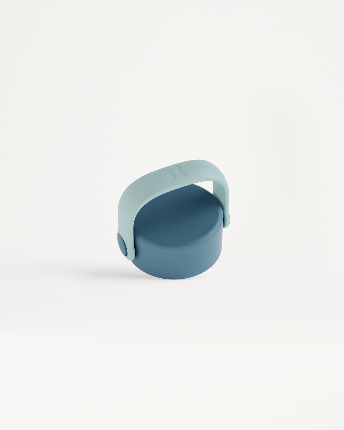 Carry Cap with silicone handle for easy portability.