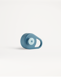 Pull-Up Cap with ergonomic handle and innovative mouthpiece.