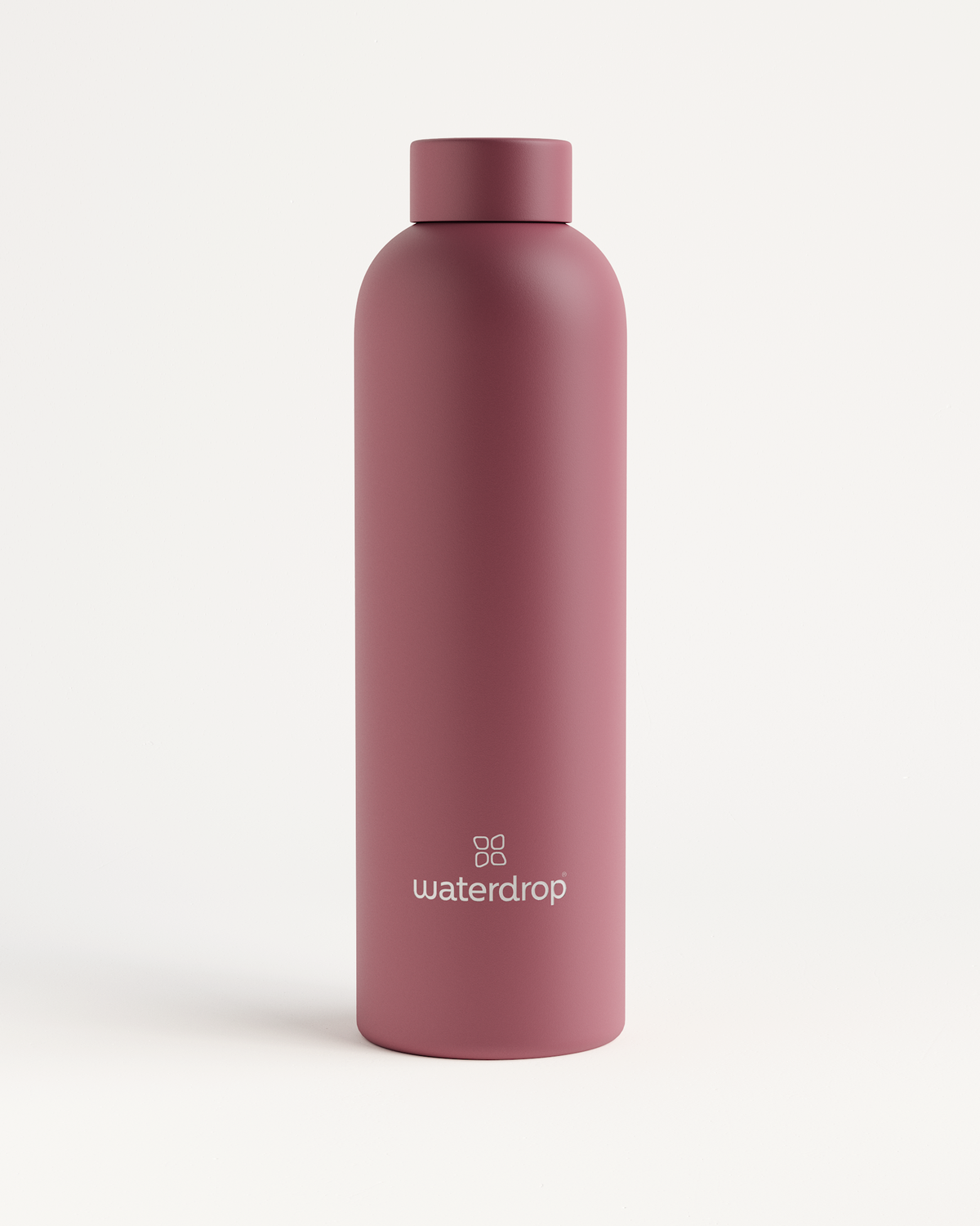 Classic Thermo Steel bottle made of double-walled stainless steel, designed to keep drinks cold for 24 hours or hot for 12 hours. Available in 400ml, 600ml, and 1L.